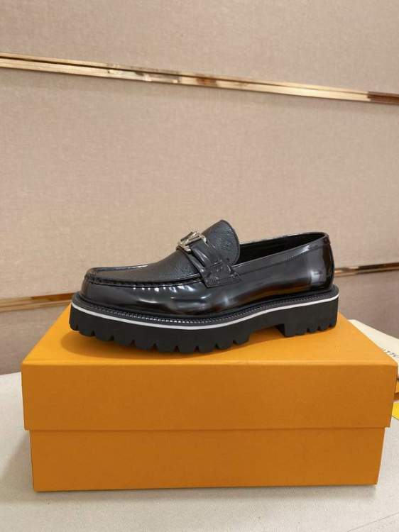 Picture of Louis Vuitton Shoes _SKULVsz38-45hnh086814711
